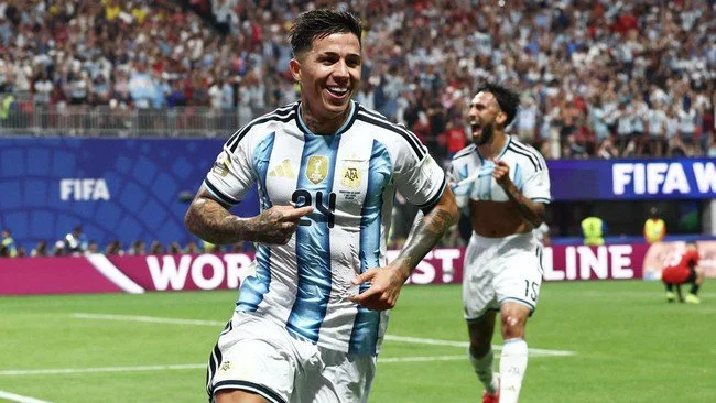 Hasil Piala Dunia: Comeback Dramatis 3-2, Argentina ke Perempat Final