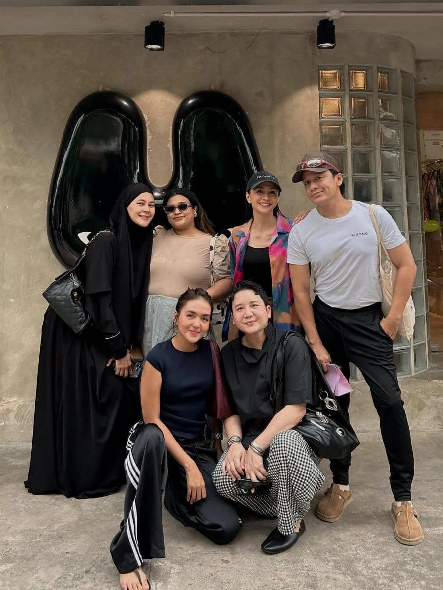 Paula Verhoeven hangout bareng sahabat di Blok M