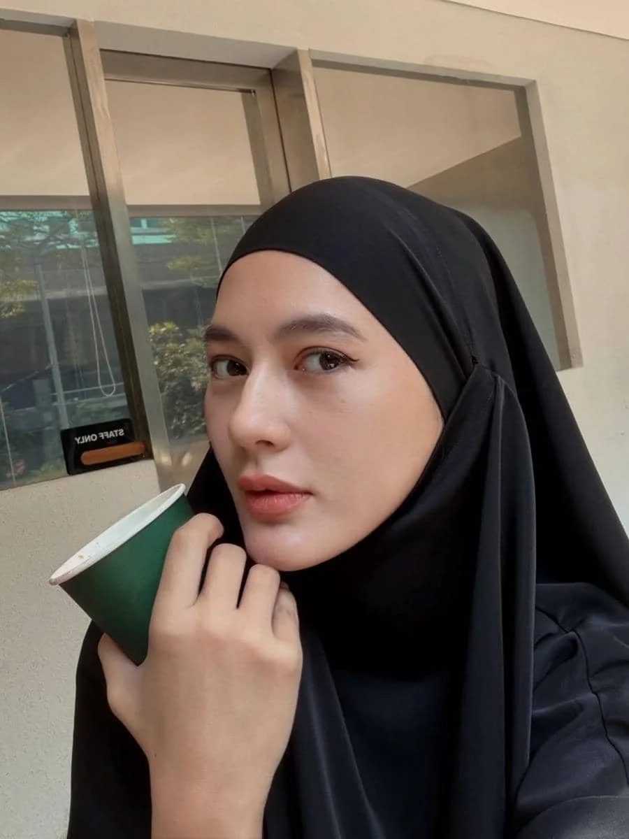 Paula Verhoeven hangout bareng sahabat di Blok M