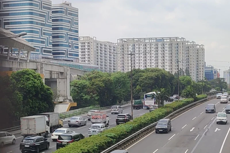 Lalu Lintas Tol Jakarta Pagi Ini, Tol Dalam Kota Tebet-Semanggi dan Japek Padat