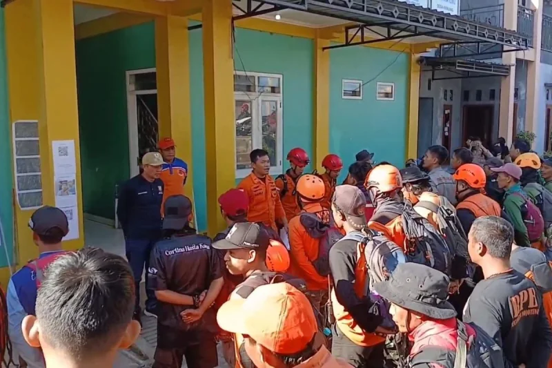 Drone Termal dan Anjing Pelacak Diterjunkan, Dua Remaja yang Hilang 6 Hari di Gunung Bismo Belum Ditemukan
