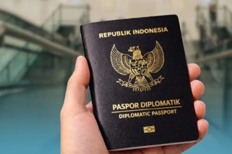 Siapa Saja yang Boleh Menggunakan Paspor Diplomatik RI?