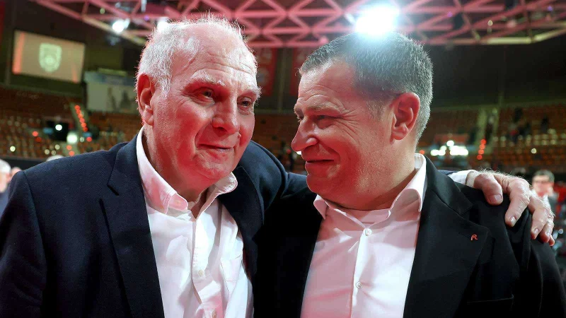 Kritik tajam dari Uli Hoeneß membuahkan hasil: Max Eberl dikabarkan menjadi salah satu tokoh kunci di balik kesuksesan bursa transfer musim panas FC Bayern