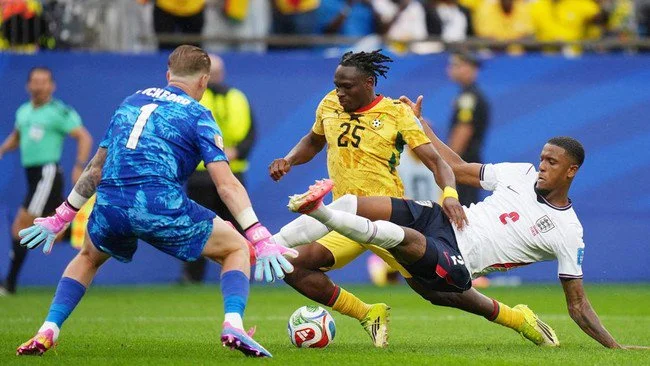 Timnas Inggris Krisis Bek Kanan Jelang Hadapi Norwegia