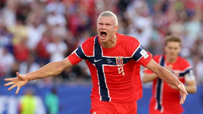 Rekor Gol Haaland vs Bek-Bek Inggris, Siapa Paling Tangguh?