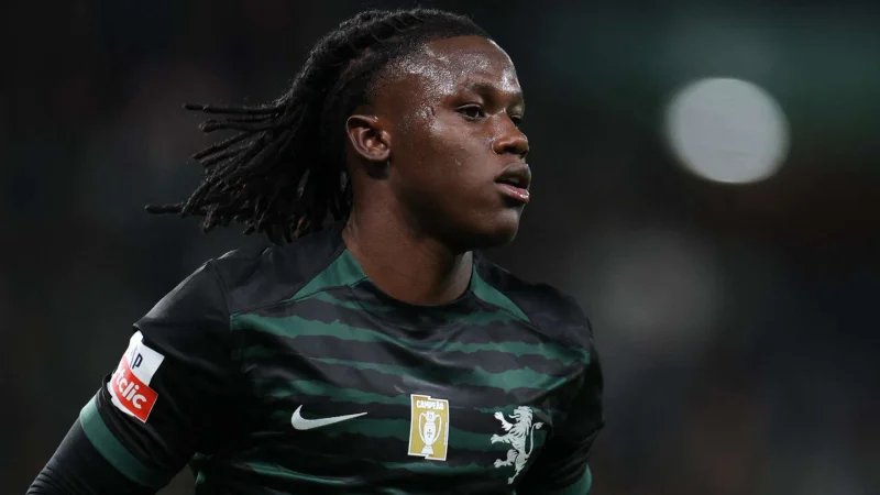 Chelsea mengonfirmasi kedatangan Geovany Quenda dengan kontrak jangka panjang setelah pemain remaja tersebut menyelesaikan proses transfernya dari Sporting CP