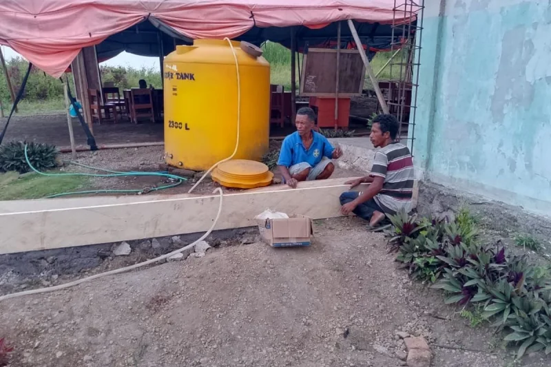 Gedung Sekolah Roboh, Siswa di Pedalaman Sikka Setahun Lebih Belajar di Tenda Darurat