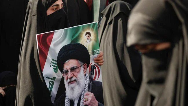Prosesi Pemakaman Ali Khamenei di Mashhad Iran Dimulai