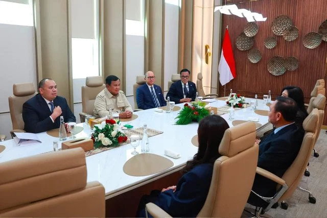 Seskab Teddy: Prabowo Bertemu Tiga Eks PM Thailand, Perkuat Persahabatan