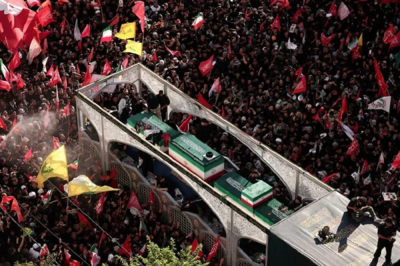 Diiringi Jutaan Pelayat, Jenazah Ali Khamenei Dimakamkan di Kota Mashhad