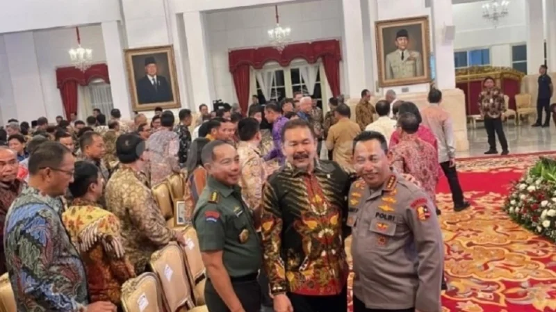 Tepis Isu Perang Institusi, Komjak: Rumah Jampidsus Digeledah Bukan Sinyal Konflik Jaksa dan Polri