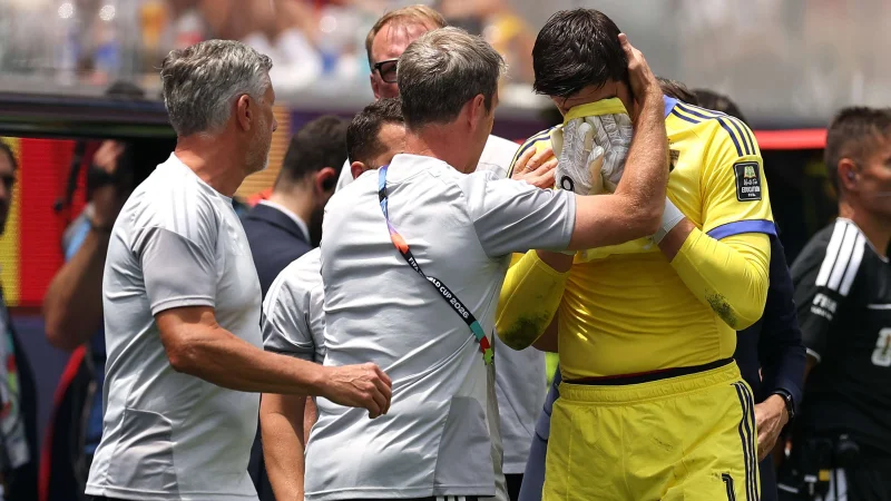 Pukulan telak bagi Belgia... Courtois meninggalkan pertandingan melawan Spanyol sambil menangis