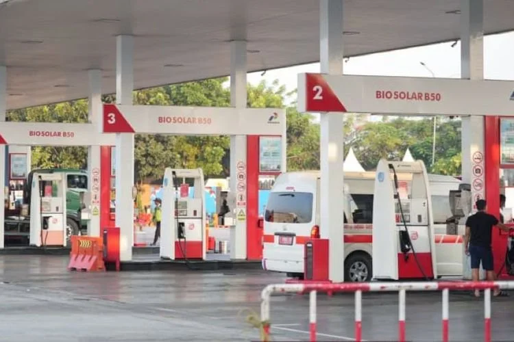 BBM Biosolar B50 di Rest Area Km 57