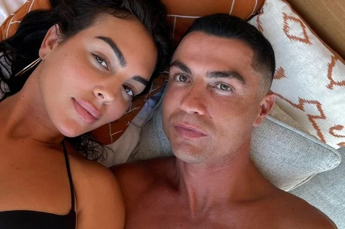 Georgina Rodriguez Kirim Pesan Menyentuh untuk Cristiano Ronaldo yang Kalah di Piala Dunia 2026, Isi Pesannya Jadi Sorotan