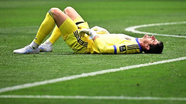 Courtois Menangis saat Belgia Disingkirkan Spanyol di Piala Dunia