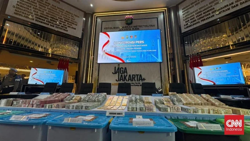 FOTO:Polisi Update Perkembangan Usai Geledah 13 Lokasi Terkait Korupsi