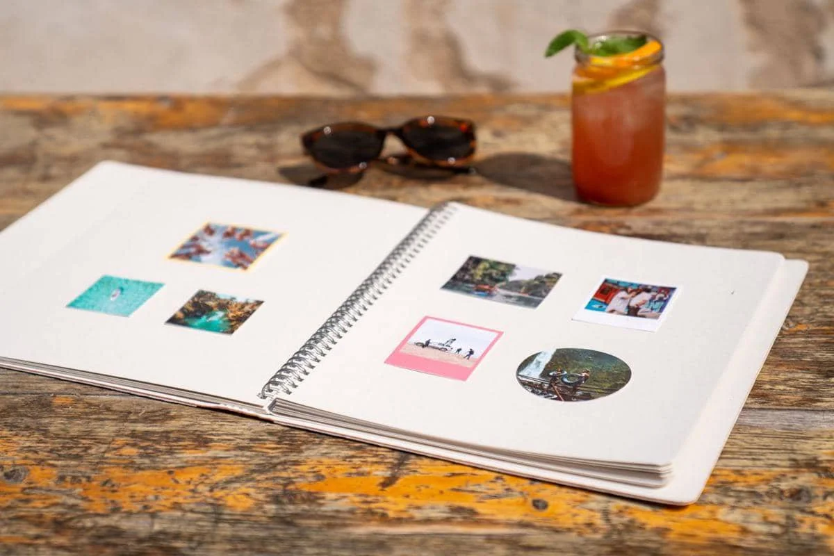 ilustrasi album foto