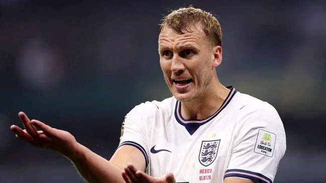 Raksasa vs Raksasa, Dan Burn Jadi Ajimat Inggris Hentikan Haaland