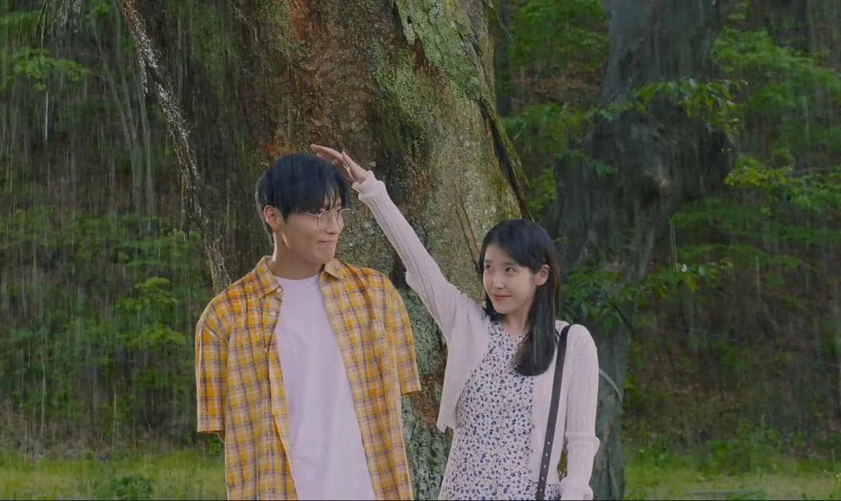cuplikan MV Never Ending Story IU yang dibintangi Heo Nam Jun