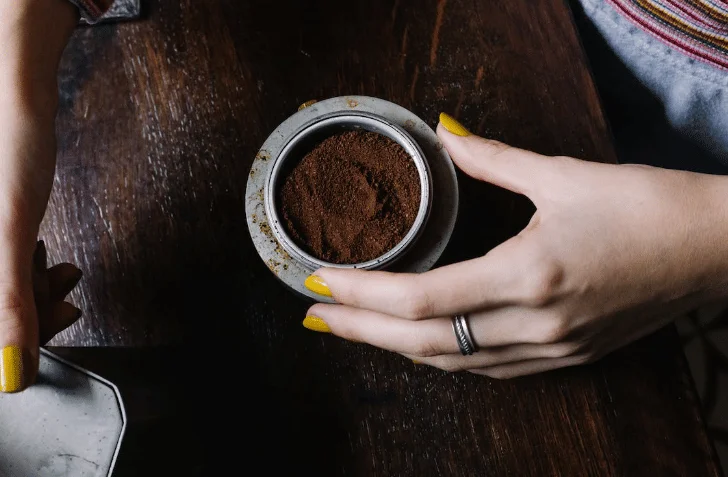 ilustrasi bubuk kopi