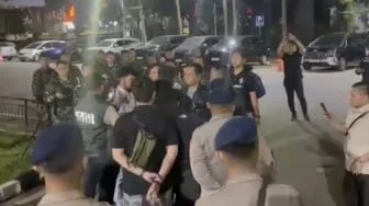 Mencekam! 50 Pria diduga Tentara Datangi Polda Metro Jaya Usai Penggeledahan Rumah Febrie Adriansyah
