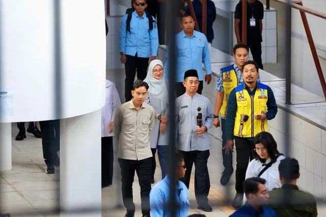Gibran Tinjau Revitalisasi Pasar Induk Banyuwangi, Puji Arsitekturnya Bagus