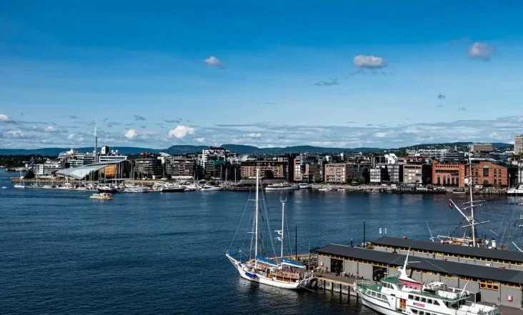 8 Fakta Menarik tentang Norwegia, Negara Paling Bahagia dan Matahari Tak Terbenam di Musim Panas
