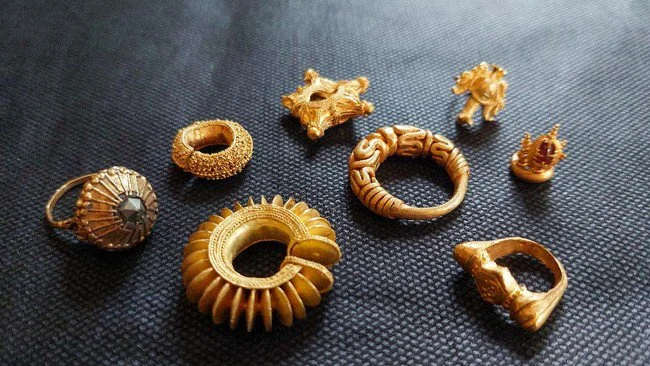 Cincin Emas 2.000 Tahun Bertuliskan Brahmi Ditemukan di Thailand