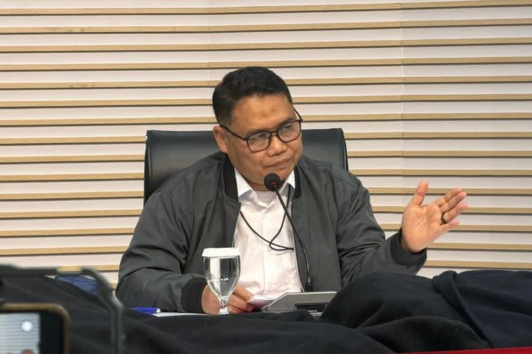 Deputi Penindakan dan Eksekusi KPK Asep Guntur Rahayu dalam konferensi pers kasus dugaan pemerasan Bupati Sukoharjo, di Gedung Merah Putih, Sabtu (11/7/2026).