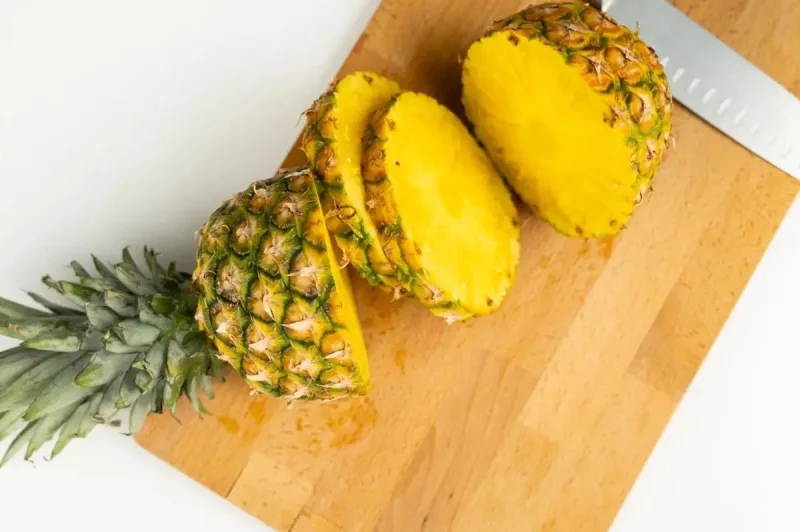 Jus Nanas Bisa Meredakan Batuk, Mitos atau Fakta?