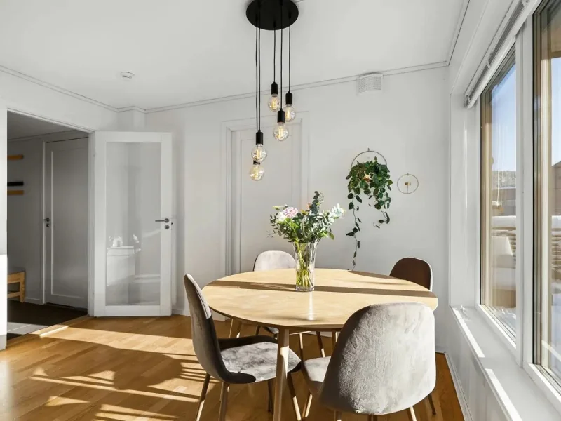 5 Ide Maksimalkan Lantai Kayu Sebagai Focal Point Interior Modern