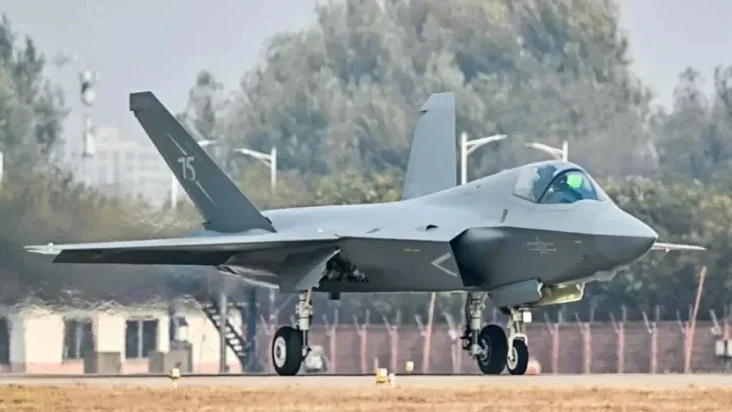 Ditutup-tutupi selama 1 Bulan, 2 Pilot China Tewas saat Latihan Perang
