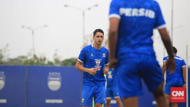 Alasan Luka Menalo Gabung Persib: Paling Terkenal di Asia Tenggara