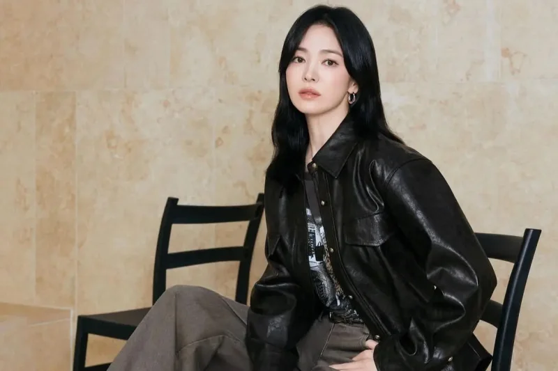 Song Hye Kyo Dikabarkan Gabung Agensi Milik Suami Penata Gayanya
