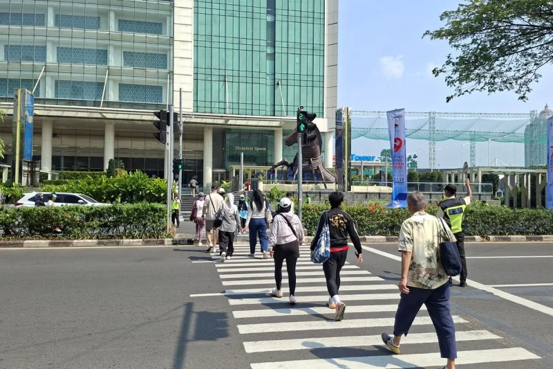 Pengunjung Ragukan Terowongan Senayan City-Plaza Senayan, Nilai Skybridge Lebih Masuk Akal