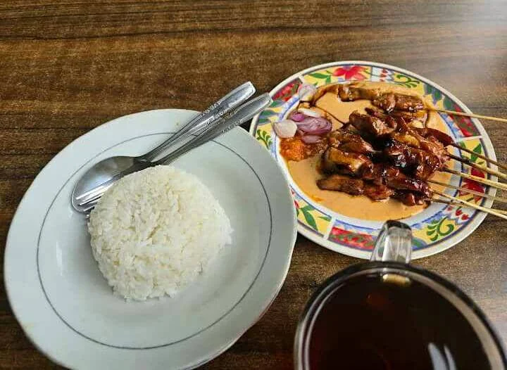 Sate Ayam Pak Siboen, Kediri, Jawa Timur
