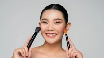 Cushion Apa yang Bisa Menutupi Flek Hitam? Ini 9 Pilihan Terbaik yang Sudah BPOM