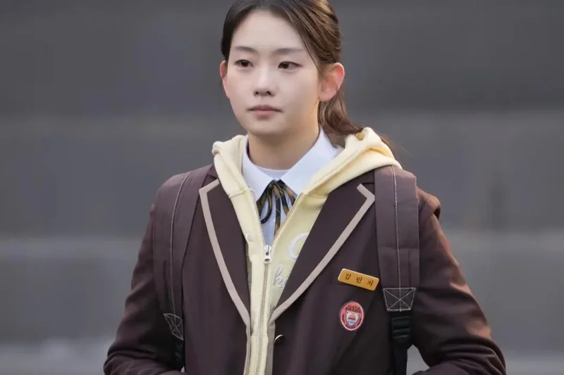 7 Tindakan Cerdas Kim Min Ji di Agent Kim Reactivated