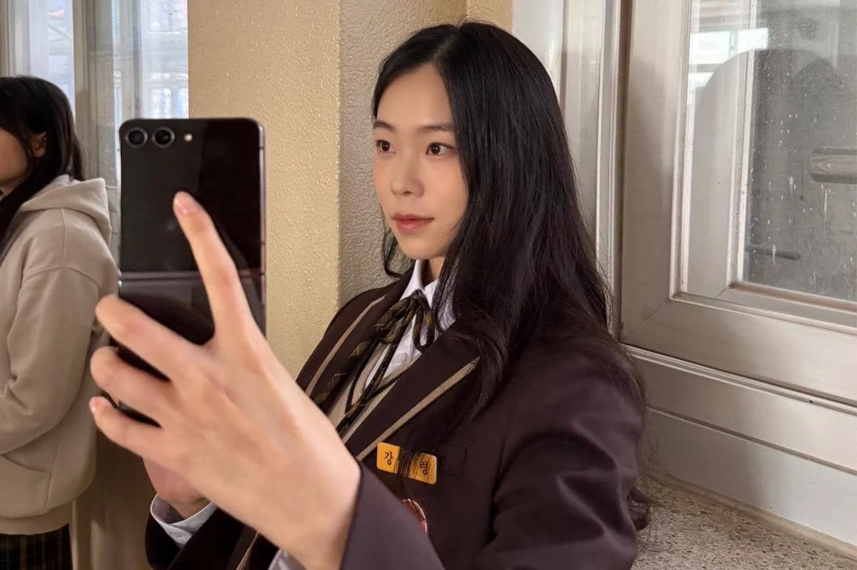 Still cut Agent Kim Reactivated