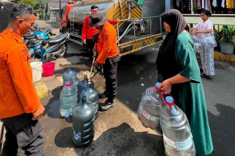 Warga Kota Bogor Alami Kekeringan Sebulan, Andalkan Tampungan Air dan Minta Tetangga