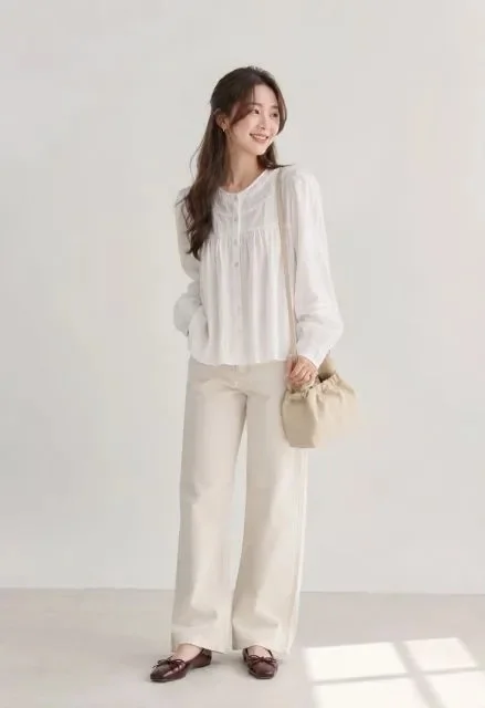 outfit monokrom wanita