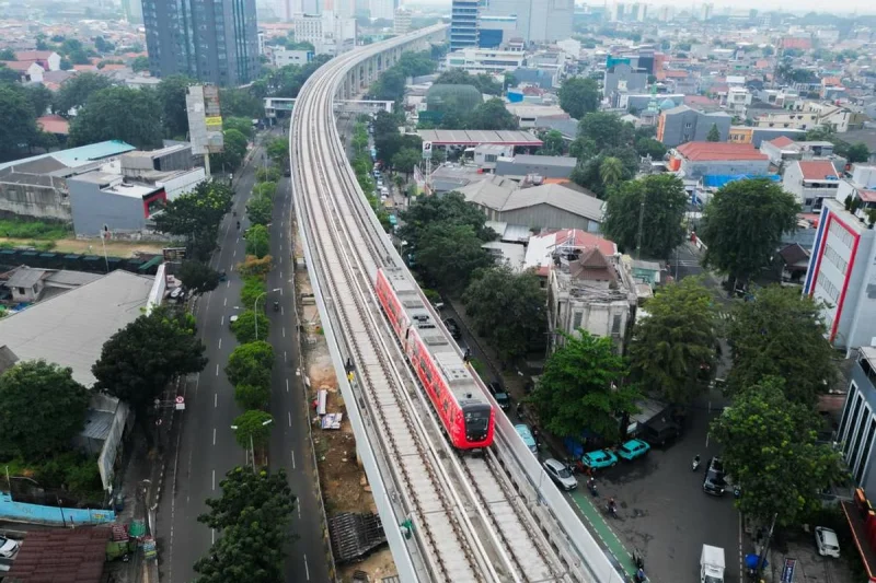Pramono Siapkan 2 Rute Baru LRT Jakarta: ke JIS dan Stasiun Whoosh Halim