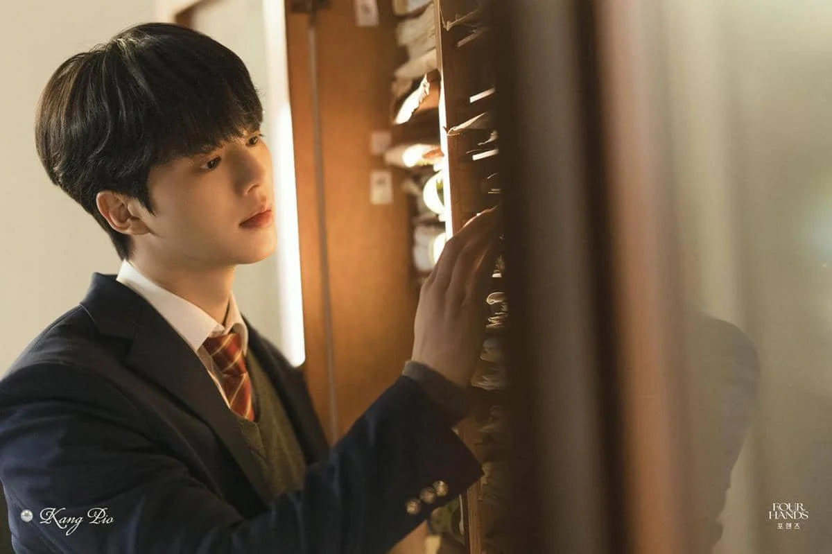 Still cut Four Hands, Two Sonatas 