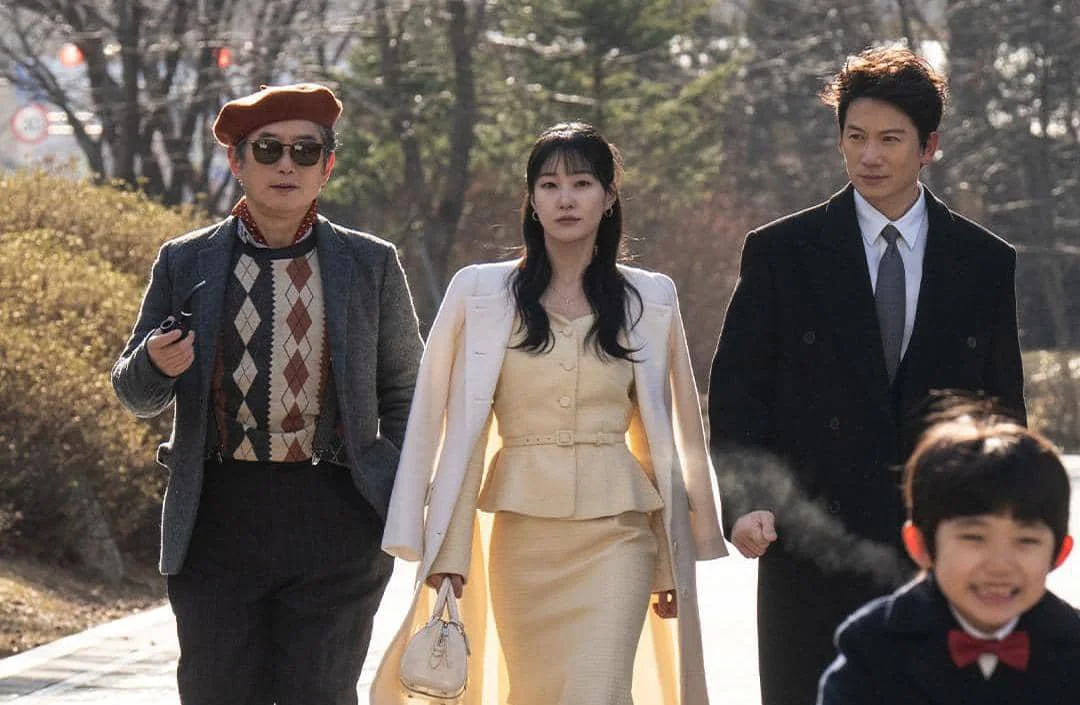 Kim Won Hae, Ha Yoon Kyung, dan Ji Sung di drama The Apartment Job