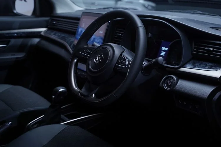 Interior Suzuki XL7 New Alpha Hybrid