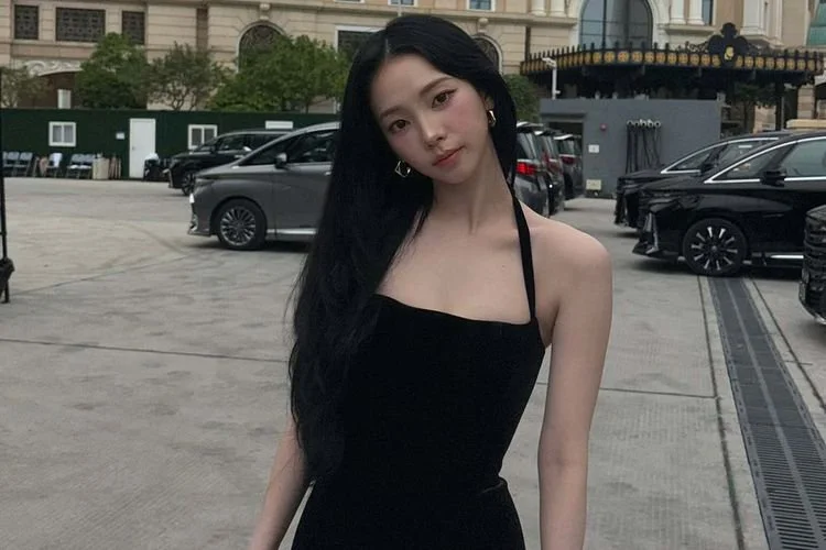 Tangkapan layar akun Instagram Karina aespa. Karina mengungkap pernah berlari selama lima hingga enam jam saat berusaha menurunkan berat badan dalam waktu singkat.