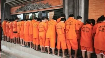 Kerugian Tembus Rp9,3 Triliun, OJK Ungkap Fakta Mengejutkan dari 'Love Scam'