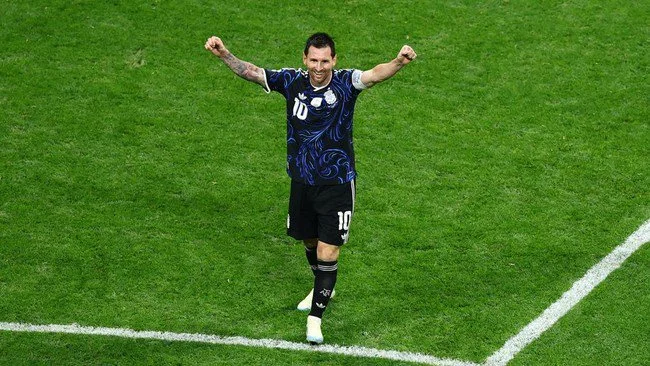 Lionel Messi yang Rela Jadi Pelayan, Argentina yang Jadi Pemenang
