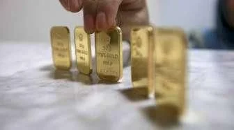 Kesempatan Beli, Harga Emas Antam Turun Tipis Jadi Rp2.633.000/Gram