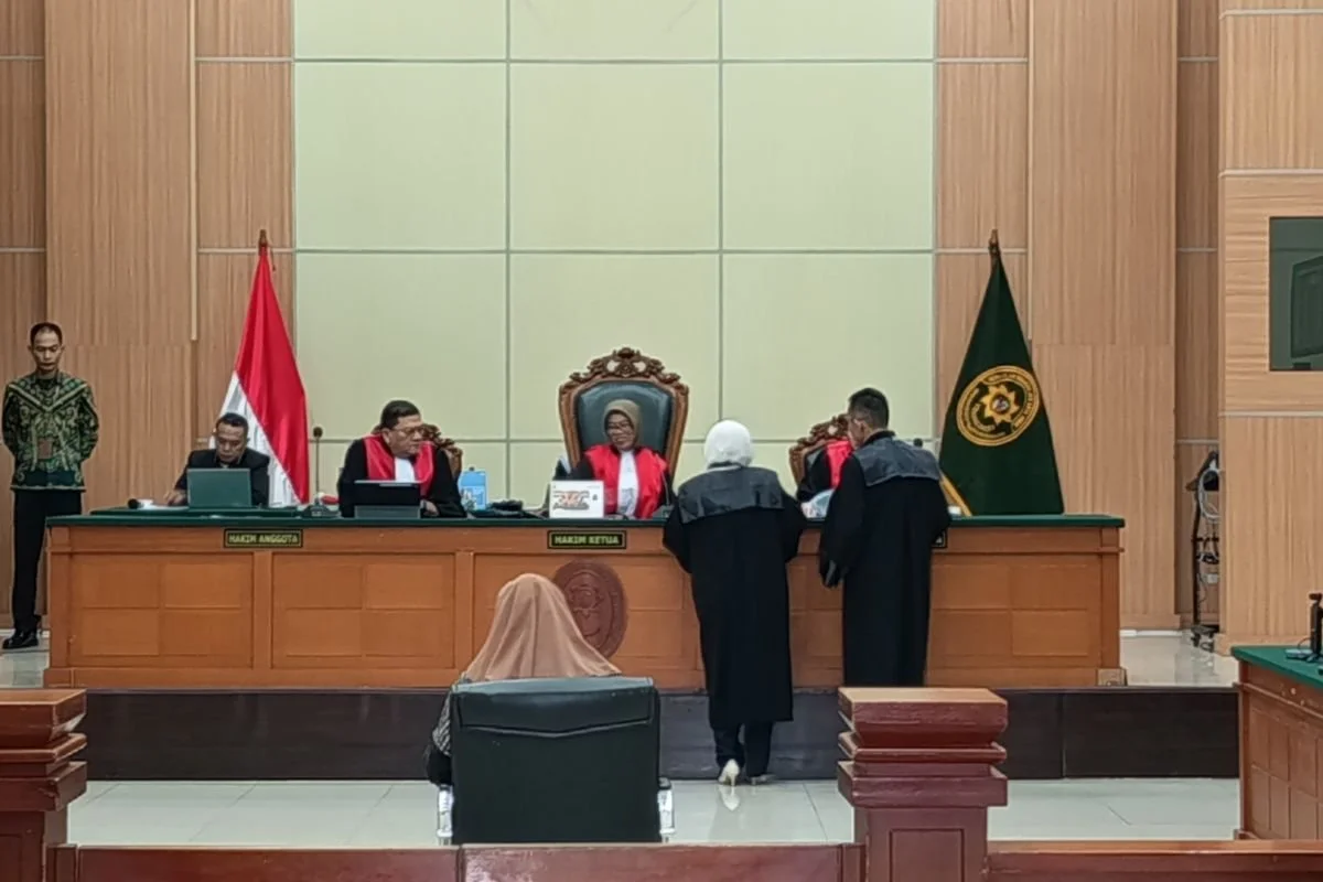 Dokter Tifa ketika menghadiri sidang jawaban ekspsi di Pengadilan Negeri Jakarta Timur, Kamis (16/7/2026).